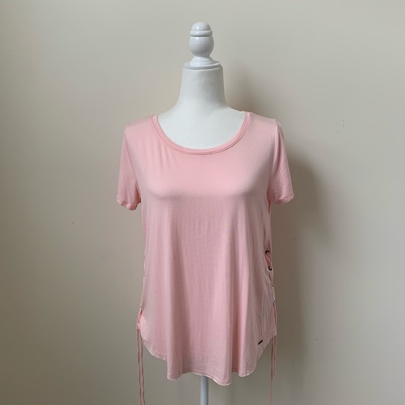 Hollister Lace Up Sides Light Pink Tee Shirt - Picture 6 of 6